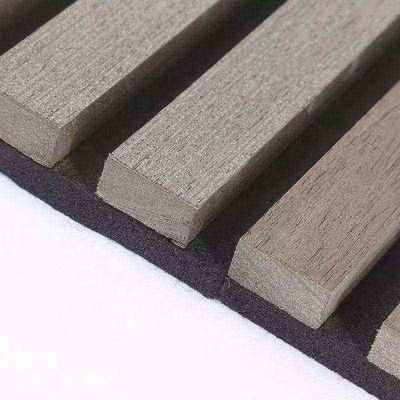 Panneau en fibres de polyester à haute densité pour matériaux de construction à isolation acoustique 600/320 mm
